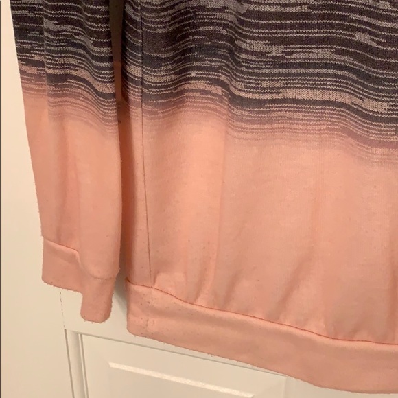 Cozy charcoal colored pink dip sweater - Picture 3 of 4